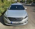 Серый Хендай Соната, объемом двигателя 2 л и пробегом 385 тыс. км за 8300 $, фото 1 на Automoto.ua