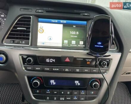 Серый Хендай Соната, объемом двигателя 2 л и пробегом 135 тыс. км за 14950 $, фото 11 на Automoto.ua