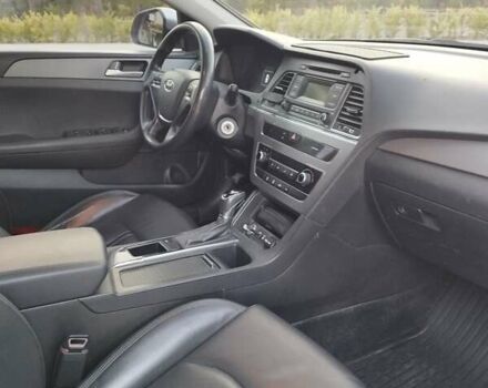 Серый Хендай Соната, объемом двигателя 2 л и пробегом 337 тыс. км за 10900 $, фото 3 на Automoto.ua