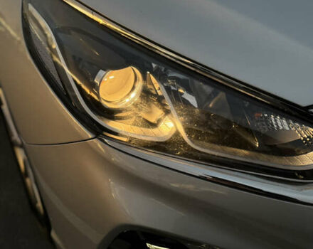 Хендай Соната 2017 в Киеве на Automoto.ua Серый Хендай Соната, объемом двигателя 2 л и пробегом 338 тыс. км за 12700 $, фото 8 на Automoto.ua