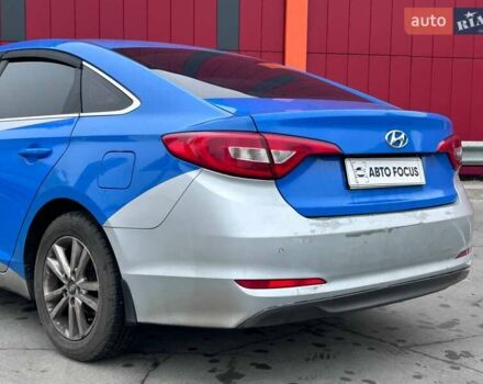 Серый Хендай Соната, объемом двигателя 2 л и пробегом 328 тыс. км за 7290 $, фото 4 на Automoto.ua