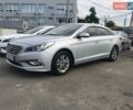 Сірий Хендай Соната, об'ємом двигуна 2 л та пробігом 429 тис. км за 9990 $, фото 1 на Automoto.ua