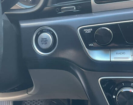 Серый Хендай Соната, объемом двигателя 2.4 л и пробегом 140 тыс. км за 13950 $, фото 20 на Automoto.ua