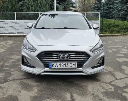 Сірий Хендай Соната, об'ємом двигуна 2.36 л та пробігом 130 тис. км за 9600 $, фото 2 на Automoto.ua