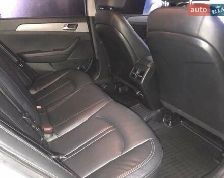 Серый Хендай Соната, объемом двигателя 2 л и пробегом 388 тыс. км за 11490 $, фото 10 на Automoto.ua