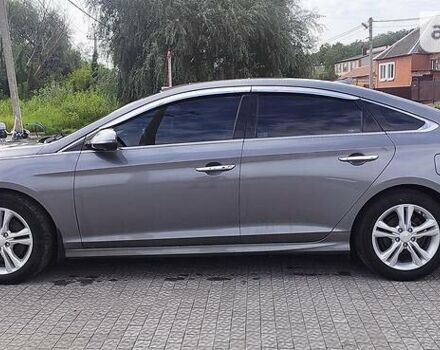 Серый Хендай Соната, объемом двигателя 2.4 л и пробегом 93 тыс. км за 14154 $, фото 3 на Automoto.ua