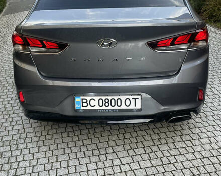 Серый Хендай Соната, объемом двигателя 2.4 л и пробегом 140 тыс. км за 13950 $, фото 4 на Automoto.ua