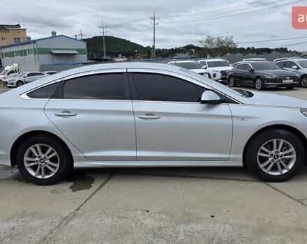 Серый Хендай Соната, объемом двигателя 2 л и пробегом 398 тыс. км за 11490 $, фото 7 на Automoto.ua