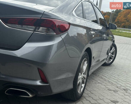 Серый Хендай Соната, объемом двигателя 2.4 л и пробегом 133 тыс. км за 13850 $, фото 10 на Automoto.ua