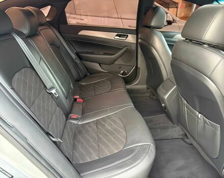 Сірий Хендай Соната, об'ємом двигуна 2.4 л та пробігом 37 тис. км за 8500 $, фото 13 на Automoto.ua