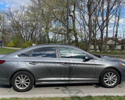 Серый Хендай Соната, объемом двигателя 2.4 л и пробегом 61 тыс. км за 7600 $, фото 1 на Automoto.ua