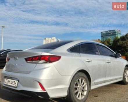 Сірий Хендай Соната, об'ємом двигуна 2 л та пробігом 280 тис. км за 8800 $, фото 4 на Automoto.ua