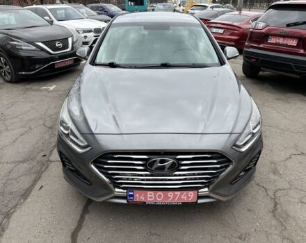 Сірий Хендай Соната, об'ємом двигуна 2 л та пробігом 136 тис. км за 16800 $, фото 4 на Automoto.ua