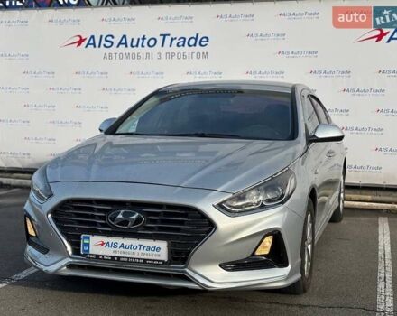 Сірий Хендай Соната, об'ємом двигуна 2 л та пробігом 390 тис. км за 11490 $, фото 4 на Automoto.ua