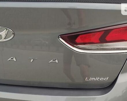 Серый Хендай Соната, объемом двигателя 2.4 л и пробегом 93 тыс. км за 14154 $, фото 11 на Automoto.ua