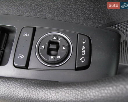 Сірий Хендай Соната, об'ємом двигуна 0 л та пробігом 256 тис. км за 13999 $, фото 14 на Automoto.ua