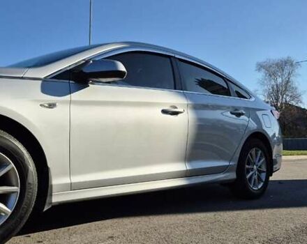 Серый Хендай Соната, объемом двигателя 2 л и пробегом 181 тыс. км за 14000 $, фото 10 на Automoto.ua