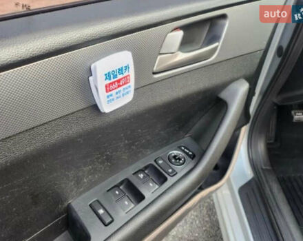 Сірий Хендай Соната, об'ємом двигуна 2 л та пробігом 280 тис. км за 8800 $, фото 12 на Automoto.ua