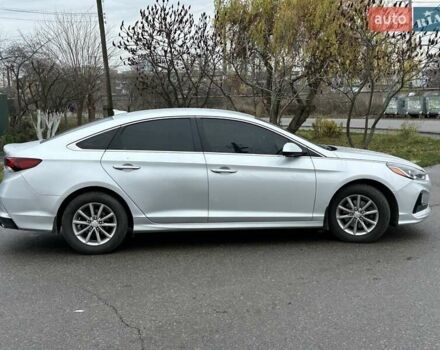 Сірий Хендай Соната, об'ємом двигуна 2.36 л та пробігом 83 тис. км за 10900 $, фото 13 на Automoto.ua