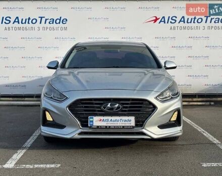 Сірий Хендай Соната, об'ємом двигуна 2 л та пробігом 390 тис. км за 11490 $, фото 3 на Automoto.ua