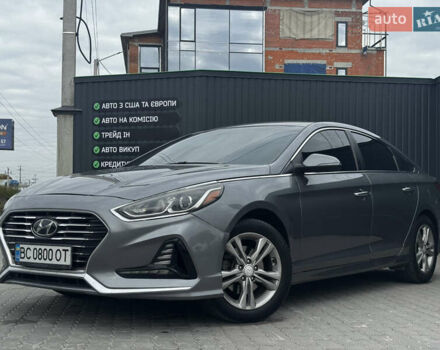 Серый Хендай Соната, объемом двигателя 2.4 л и пробегом 133 тыс. км за 13850 $, фото 1 на Automoto.ua