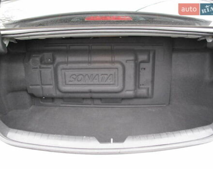 Сірий Хендай Соната, об'ємом двигуна 0 л та пробігом 256 тис. км за 13999 $, фото 32 на Automoto.ua