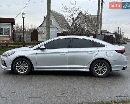 Сірий Хендай Соната, об'ємом двигуна 2.36 л та пробігом 83 тис. км за 10900 $, фото 9 на Automoto.ua