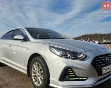 Сірий Хендай Соната, об'ємом двигуна 2 л та пробігом 280 тис. км за 8800 $, фото 2 на Automoto.ua