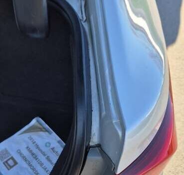 Серый Хендай Соната, объемом двигателя 2 л и пробегом 181 тыс. км за 14000 $, фото 13 на Automoto.ua