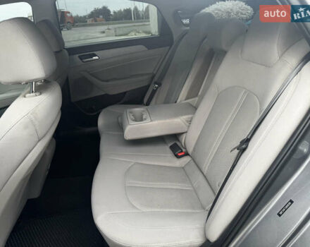 Серый Хендай Соната, объемом двигателя 2.4 л и пробегом 133 тыс. км за 13850 $, фото 30 на Automoto.ua