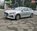 Сірий Хендай Соната, об'ємом двигуна 2.36 л та пробігом 130 тис. км за 9600 $, фото 10 на Automoto.ua