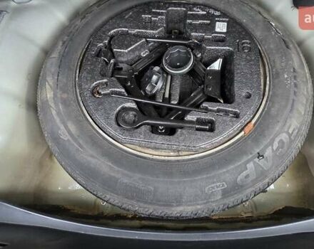 Серый Хендай Соната, объемом двигателя 2 л и пробегом 398 тыс. км за 11490 $, фото 15 на Automoto.ua