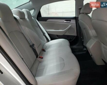 Серый Хендай Соната, объемом двигателя 2.4 л и пробегом 109 тыс. км за 2450 $, фото 9 на Automoto.ua