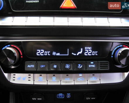 Сірий Хендай Соната, об'ємом двигуна 0 л та пробігом 256 тис. км за 13999 $, фото 68 на Automoto.ua