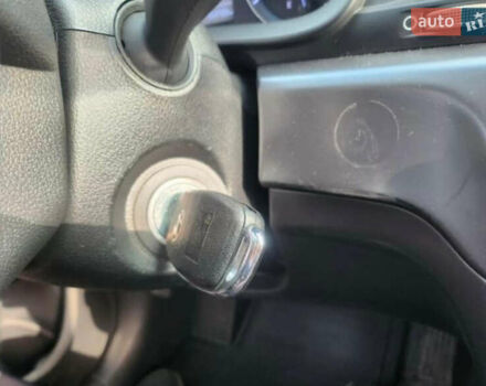 Сірий Хендай Соната, об'ємом двигуна 2 л та пробігом 280 тис. км за 8800 $, фото 14 на Automoto.ua