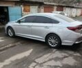 Сірий Хендай Соната, об'ємом двигуна 2 л та пробігом 350 тис. км за 11800 $, фото 1 на Automoto.ua