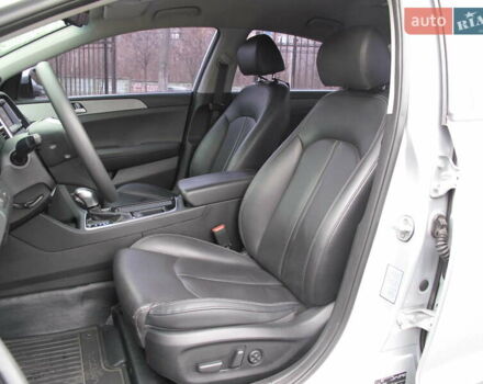 Сірий Хендай Соната, об'ємом двигуна 0 л та пробігом 256 тис. км за 13999 $, фото 20 на Automoto.ua