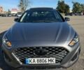 Сірий Хендай Соната, об'ємом двигуна 2.4 л та пробігом 180 тис. км за 14200 $, фото 1 на Automoto.ua
