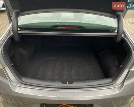 Сірий Хендай Соната, об'ємом двигуна 2 л та пробігом 143 тис. км за 14300 $, фото 26 на Automoto.ua