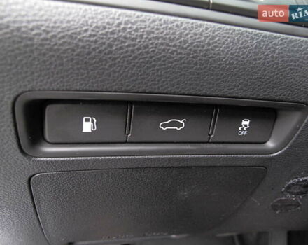 Сірий Хендай Соната, об'ємом двигуна 0 л та пробігом 256 тис. км за 13999 $, фото 54 на Automoto.ua