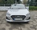 Сірий Хендай Соната, об'ємом двигуна 2.36 л та пробігом 130 тис. км за 9600 $, фото 9 на Automoto.ua