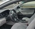 Сірий Хендай Соната, об'ємом двигуна 2.36 л та пробігом 130 тис. км за 9600 $, фото 28 на Automoto.ua
