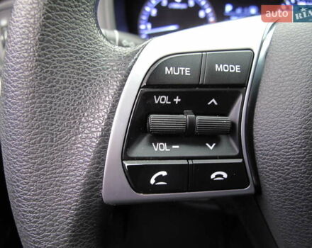 Сірий Хендай Соната, об'ємом двигуна 0 л та пробігом 256 тис. км за 13999 $, фото 59 на Automoto.ua