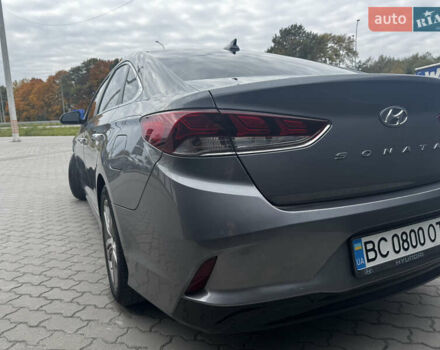 Серый Хендай Соната, объемом двигателя 2.4 л и пробегом 133 тыс. км за 13850 $, фото 8 на Automoto.ua