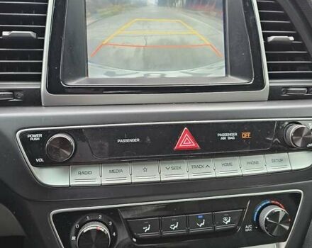 Сірий Хендай Соната, об'ємом двигуна 2.36 л та пробігом 130 тис. км за 9600 $, фото 12 на Automoto.ua