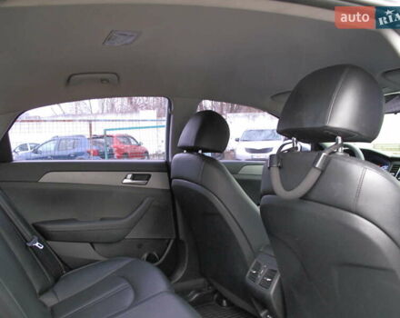 Сірий Хендай Соната, об'ємом двигуна 0 л та пробігом 256 тис. км за 13999 $, фото 48 на Automoto.ua