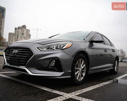 Сірий Хендай Соната, об'ємом двигуна 2.4 л та пробігом 107 тис. км за 12000 $, фото 10 на Automoto.ua