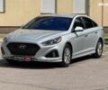 Сірий Хендай Соната, об'ємом двигуна 2 л та пробігом 123 тис. км за 15990 $, фото 1 на Automoto.ua