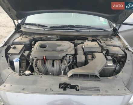 Серый Хендай Соната, объемом двигателя 2.4 л и пробегом 151 тыс. км за 2300 $, фото 10 на Automoto.ua