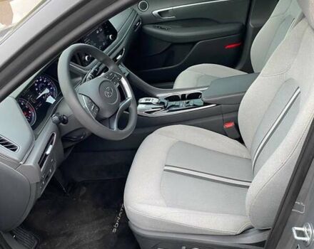 Сірий Хендай Соната, об'ємом двигуна 2.5 л та пробігом 126 тис. км за 19000 $, фото 11 на Automoto.ua